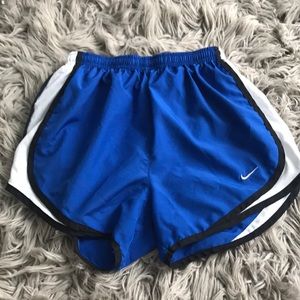 Nike shorts size xs